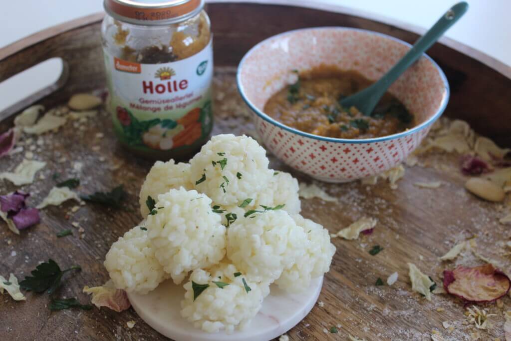 Rice balls with vegetable dip | Holle