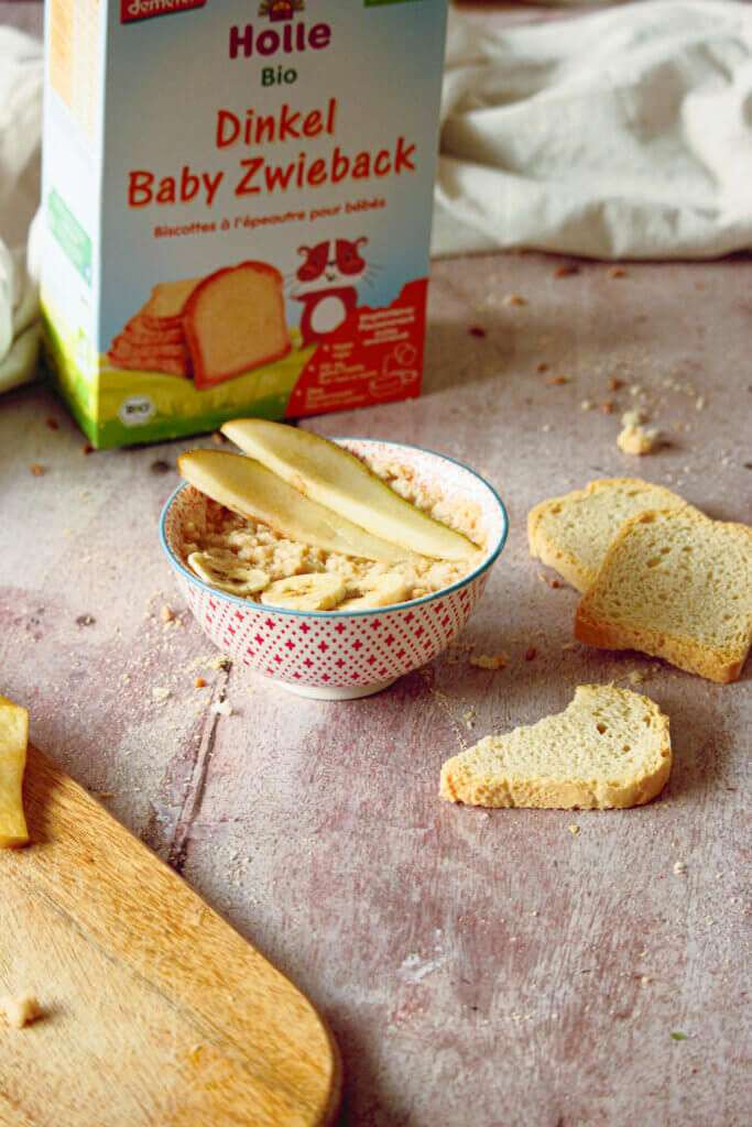 Rusk fruit porridge | Holle