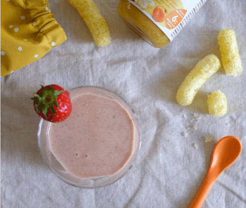 Creamy strawberry and almond smoothie | Holle