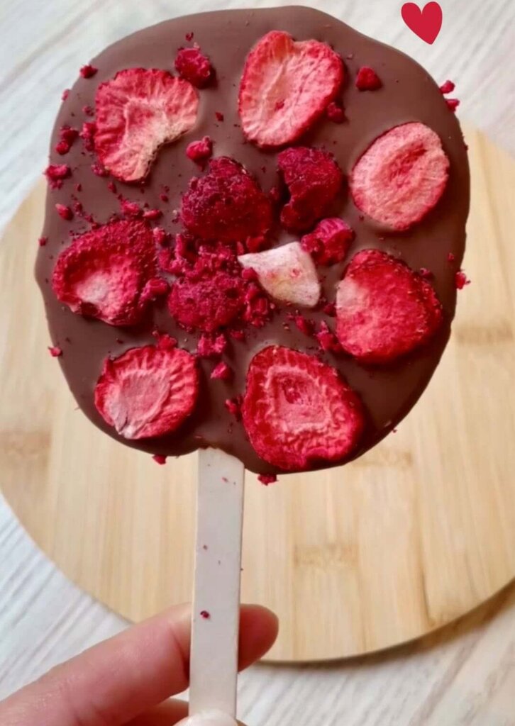 Chocolate-Fruit Dessert Snack | Holle